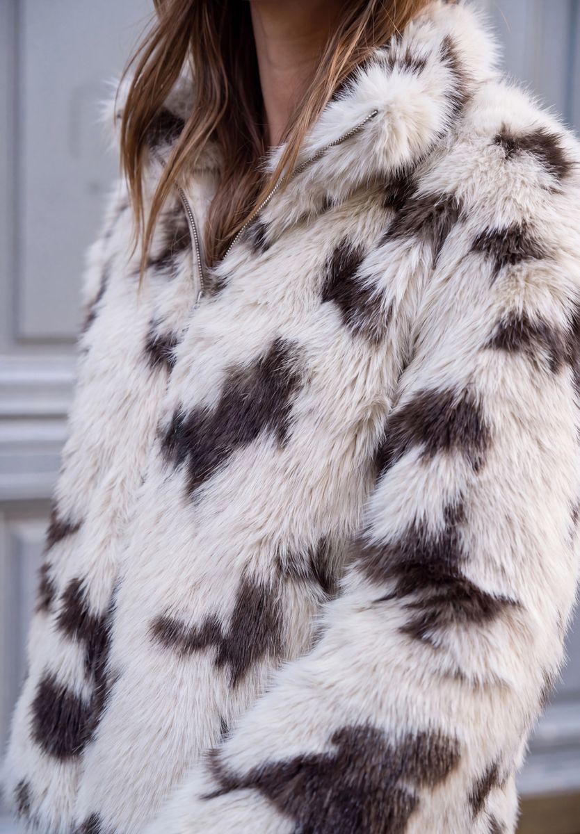Fake Fur jacke mit Kuh-Muster