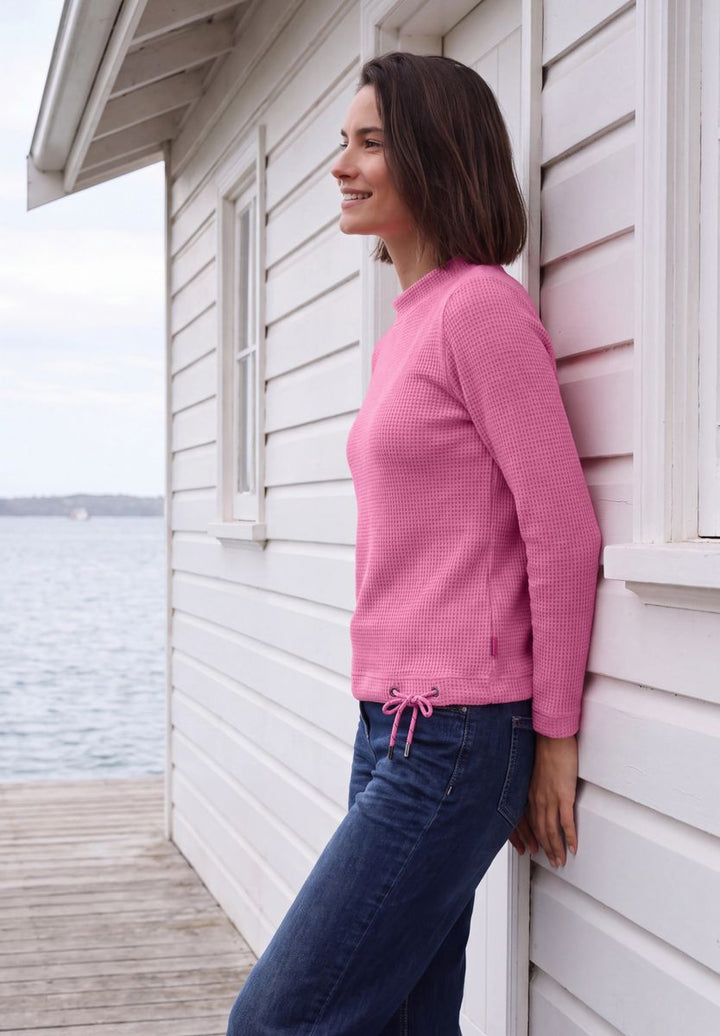 Shirt mit Funnel Neck und Waffelstruktur
