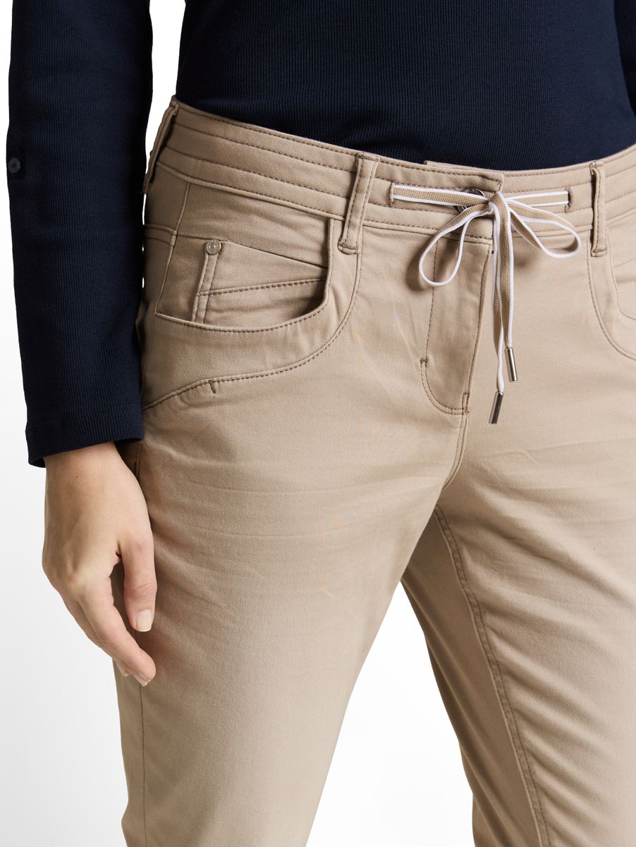 Tapered Relaxed Hose