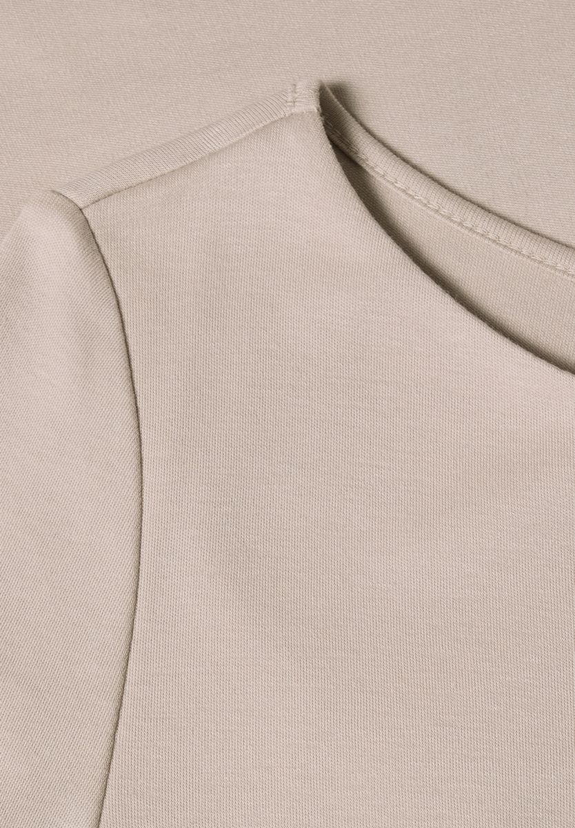 Basic Shirt mit U-Boot-Ausschnitt