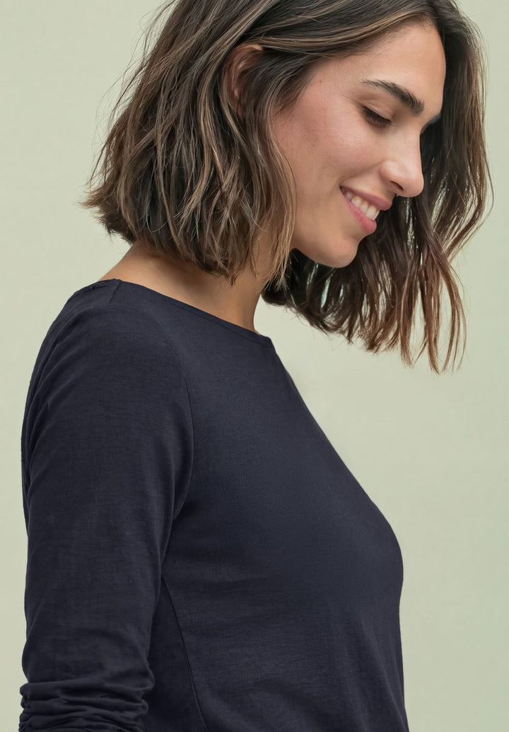 Basic Shirt mit U-Boot-Ausschnitt