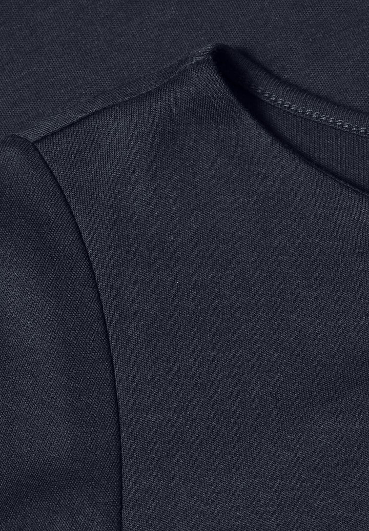 Basic Shirt mit U-Boot-Ausschnitt