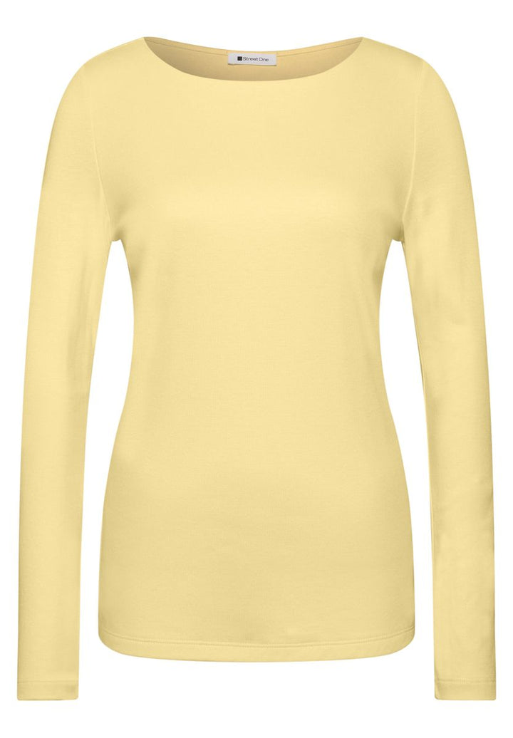 Basic Shirt mit U-Boot-Ausschnitt