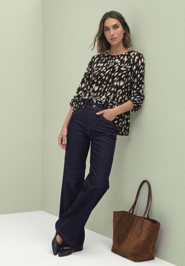 Langarm Bluse mit Schößchen und Rehprint