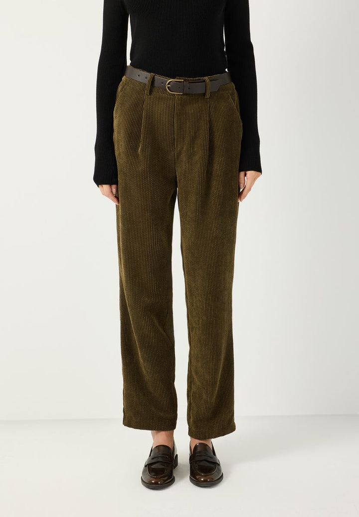 Cordhose mit Gürtel