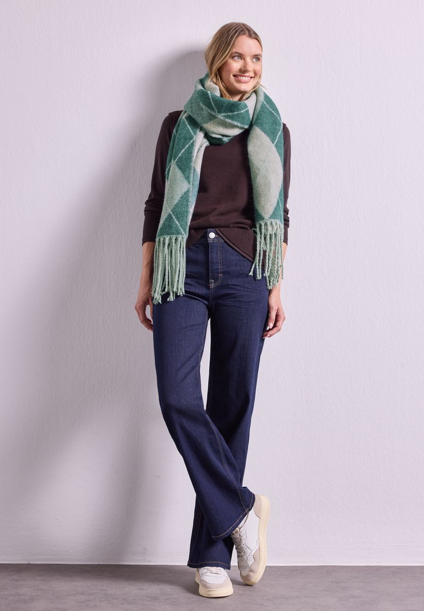 Langer Schal mit Fransen und Argyle-Muster