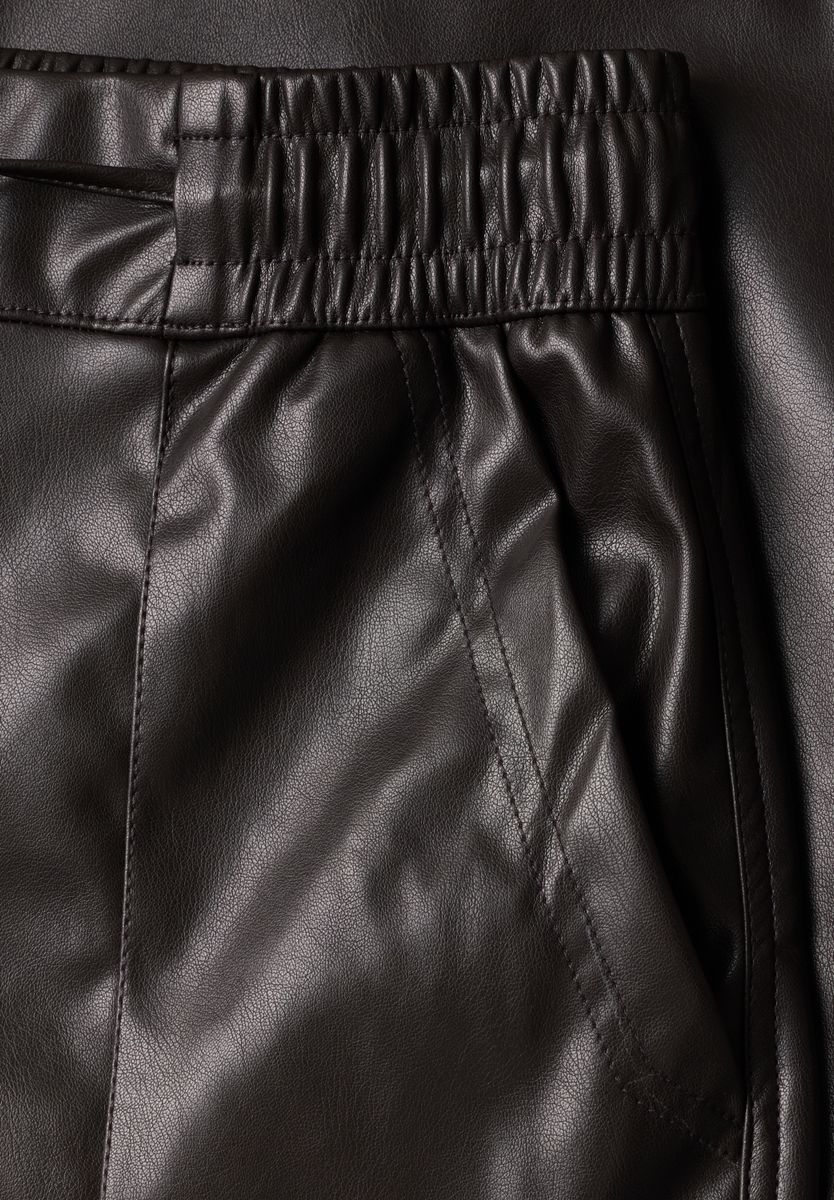 Straight Leg Hose in Leder-Optik