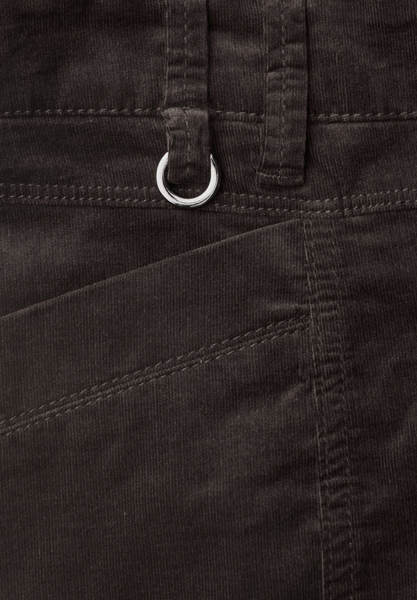Barrel Leg Hose aus Cord im Casual Fit