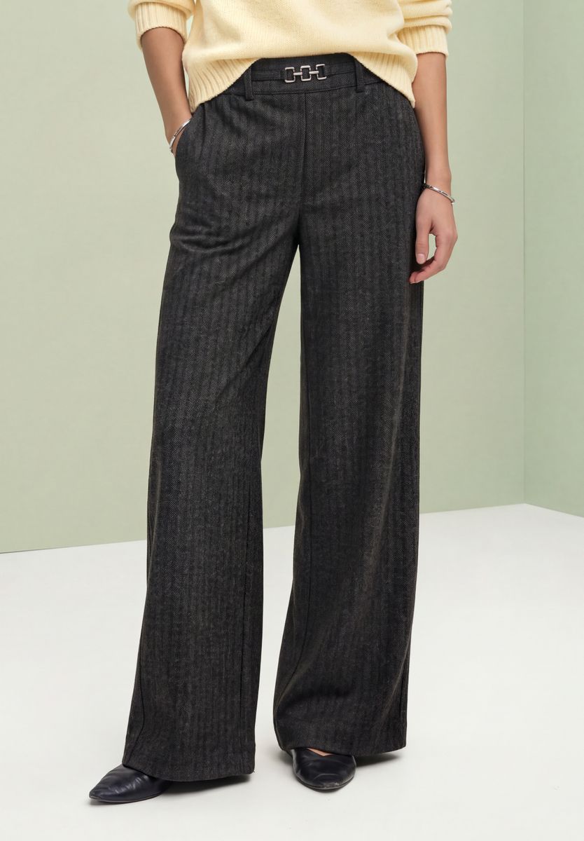 Straight Leg Hose mit Fishbone-Muster