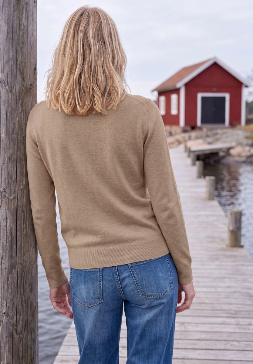 Pullover in Unifarbe mit Rundhals