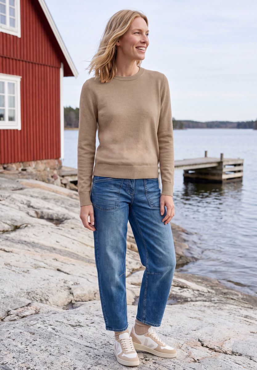 Pullover in Unifarbe mit Rundhals