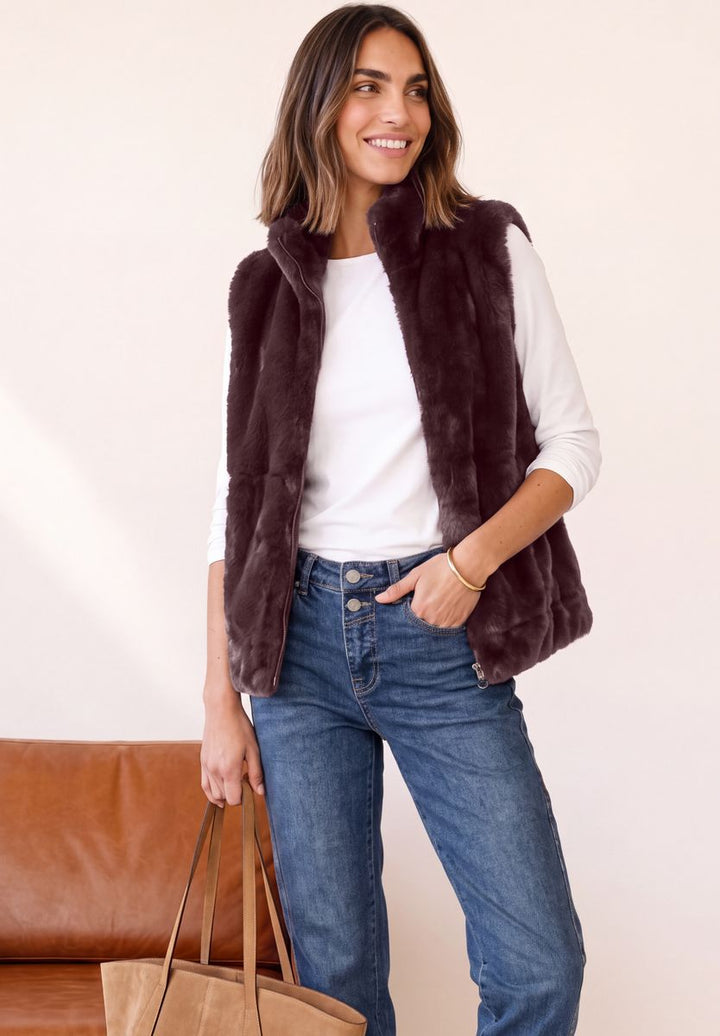 Fake Fur Weste mit Stehkragen und Zipper