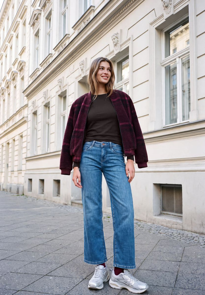 Basic Shirt in Unifarbe mit Rundhals