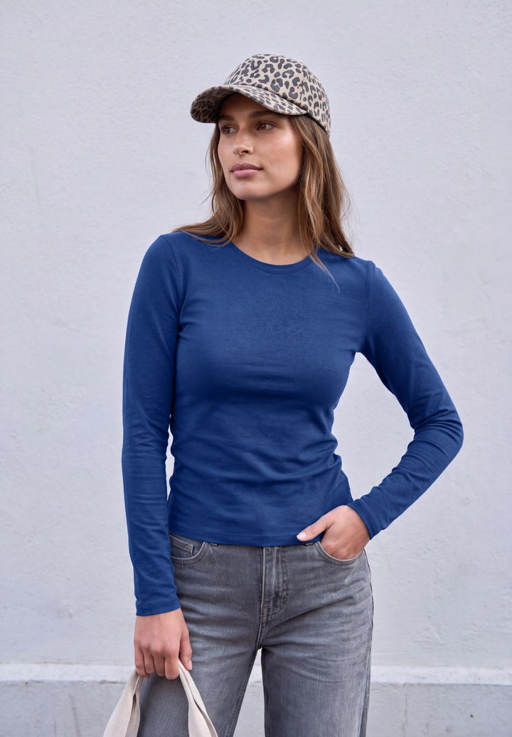 Basic Shirt in Unifarbe mit Rundhals