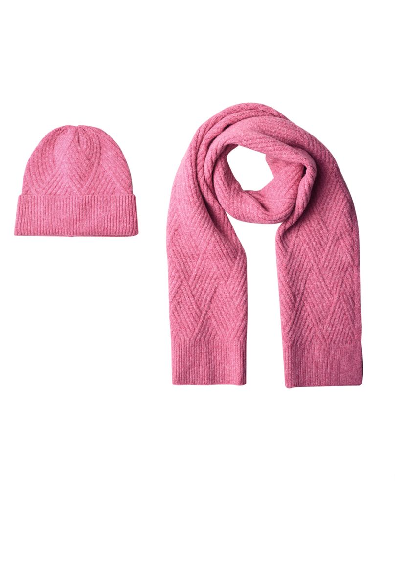 Langer Schal mit Strickmuster