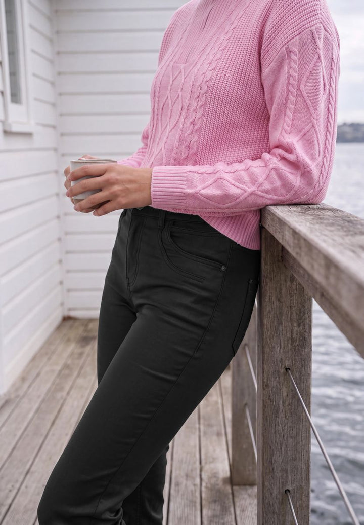 Mid Waist Straight Leg Hose im Slim Fit