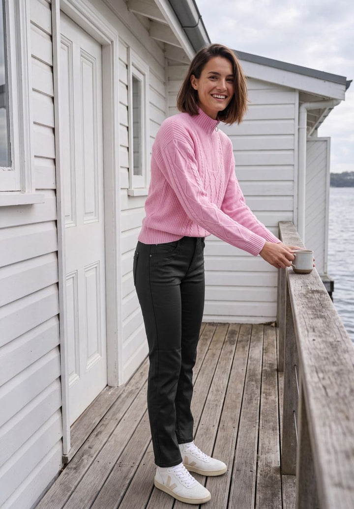 Mid Waist Straight Leg Hose im Slim Fit