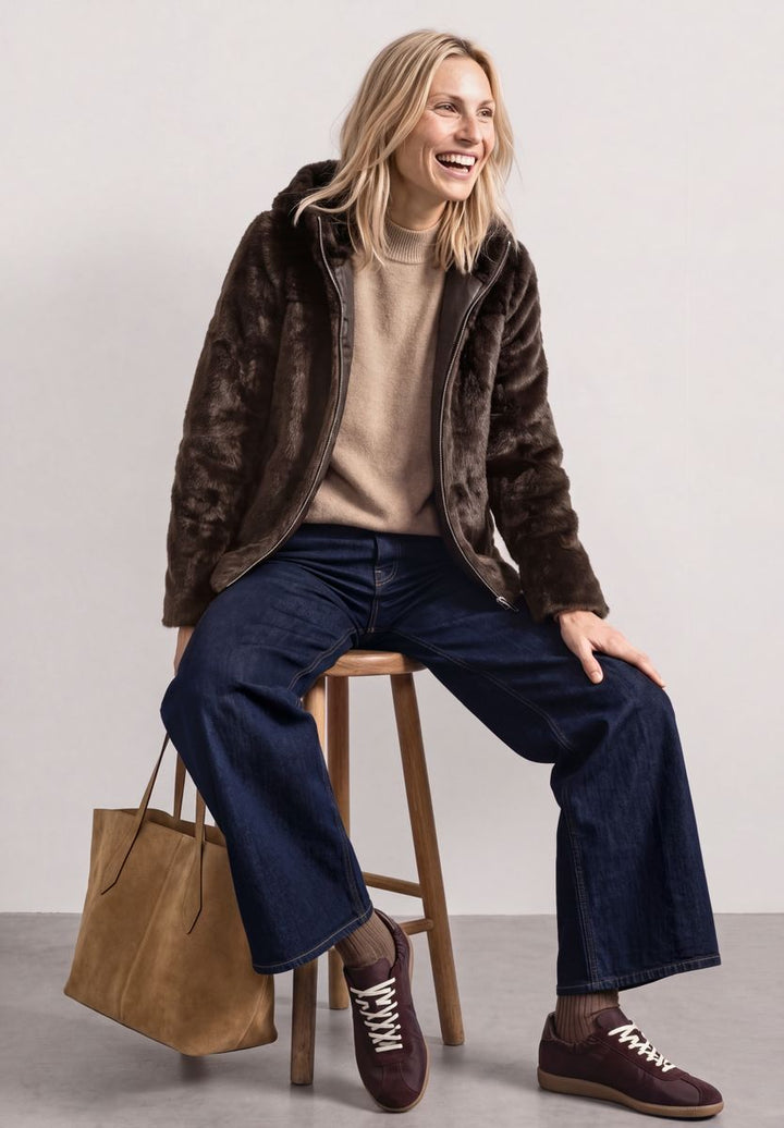 Kurze Fake-Fur-Mix Jacke mit Kapuze