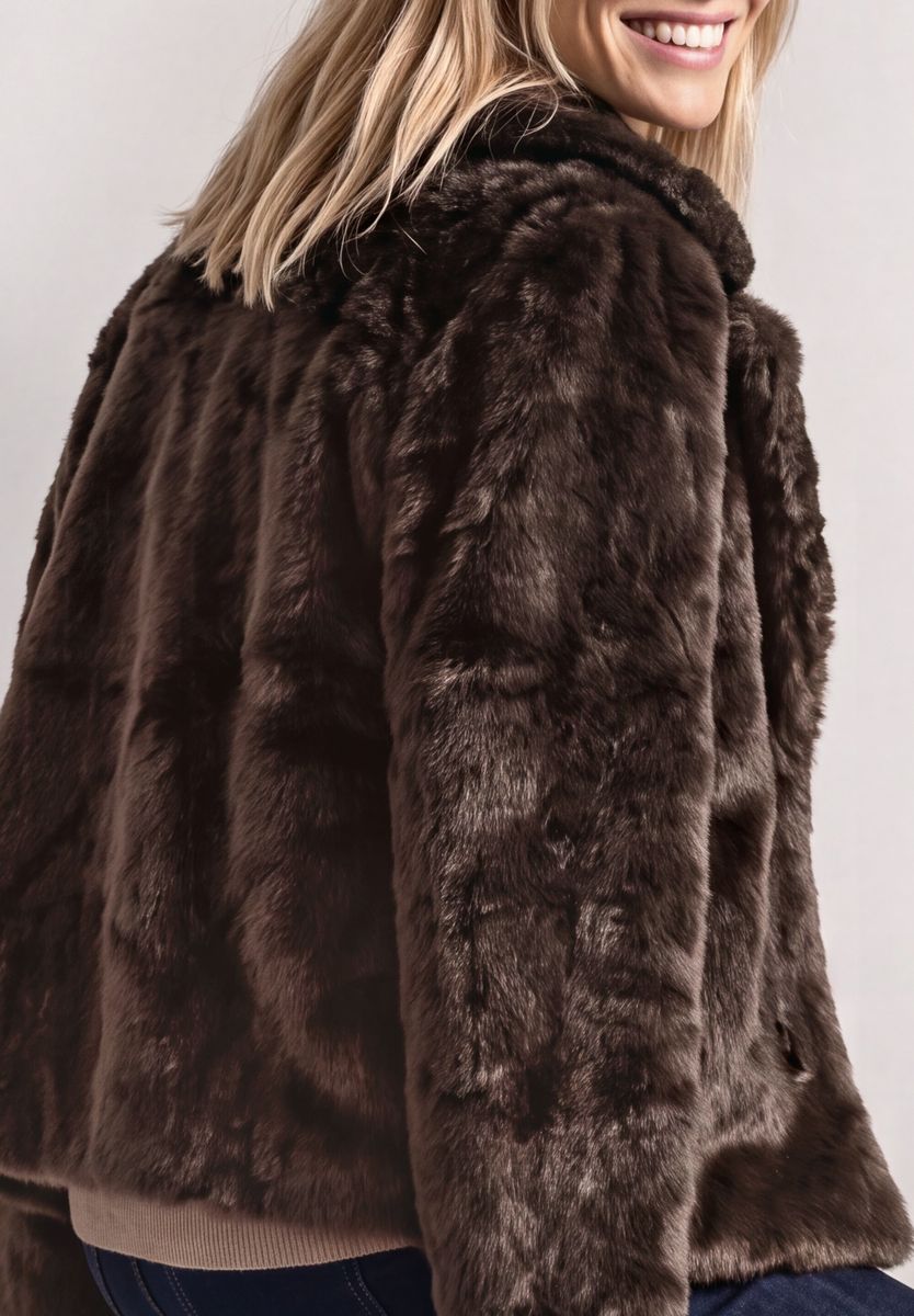 Kurze Fake-Fur-Mix Jacke mit Kapuze