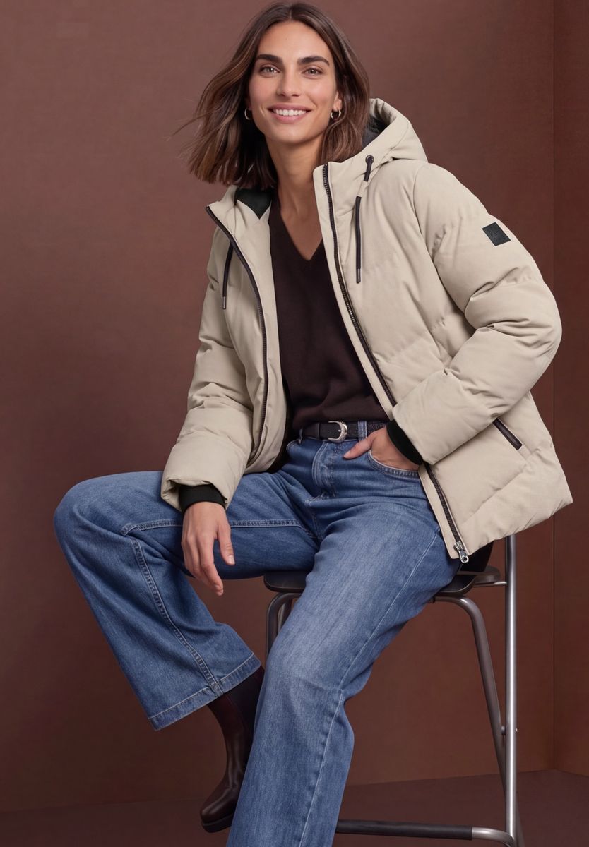 Pufferjacke mit Kapuze