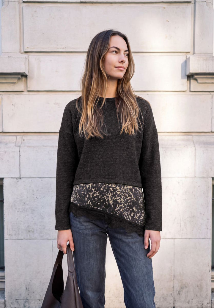 Langarm Shirt mit angeschrägter Layering-Kante