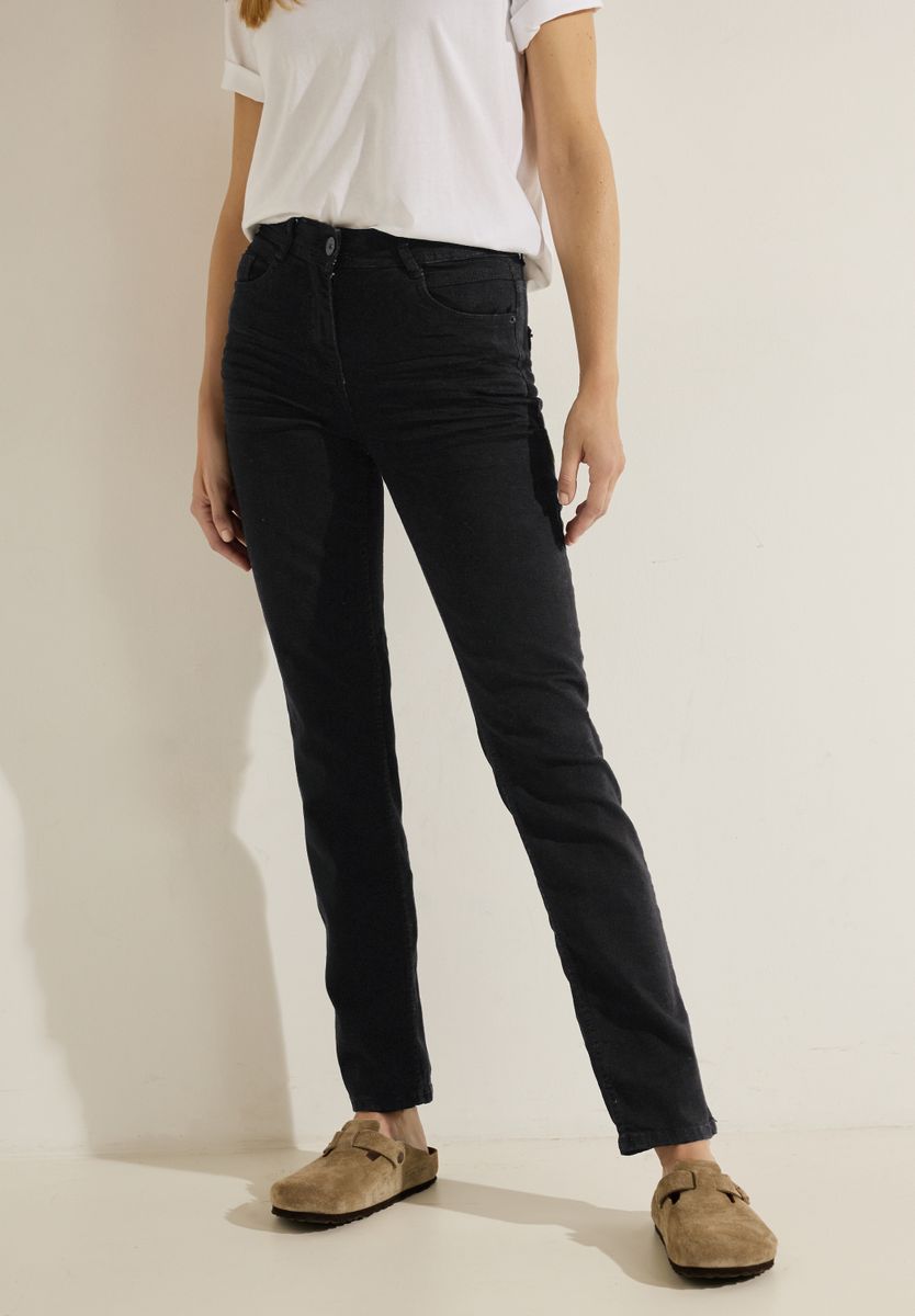 Dunkle Straight Fit Jeans