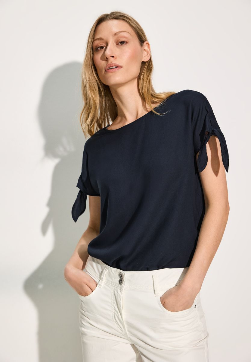 Bluse mit Knotendetail