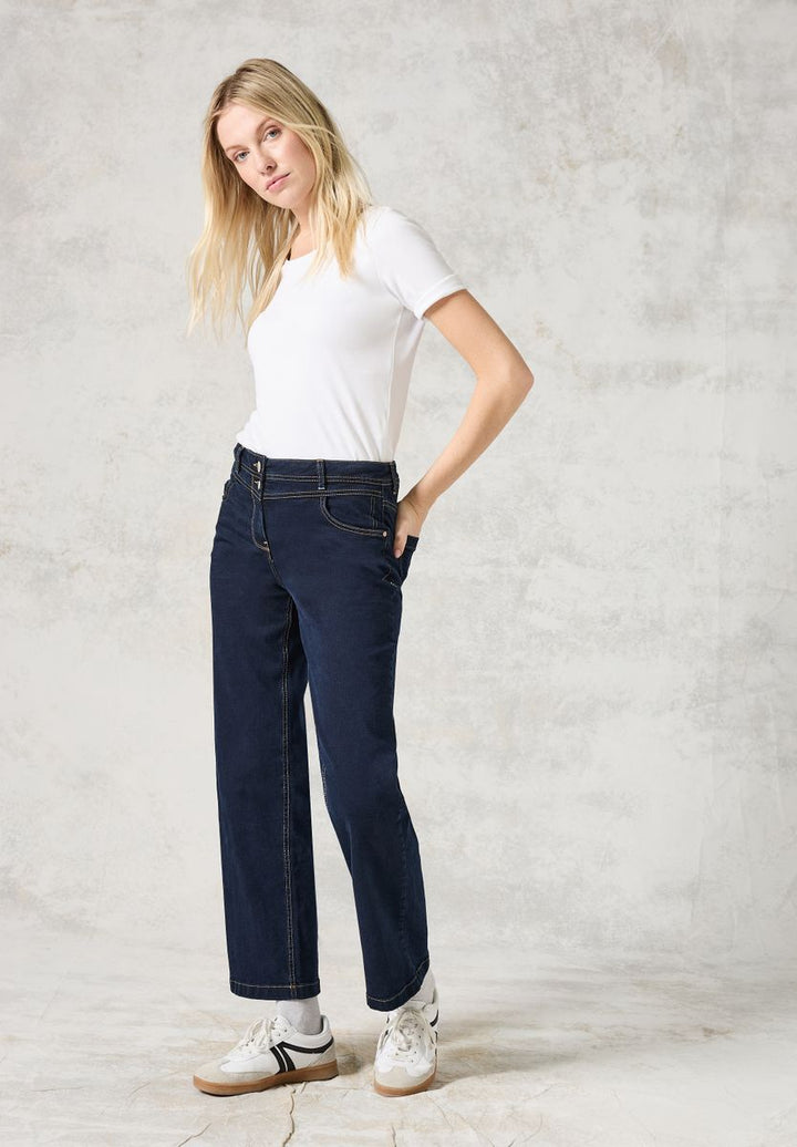 Rinsed Wide Leg Jeans