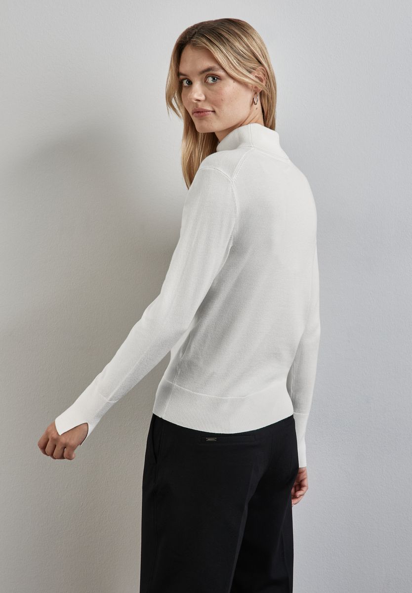 Basic Rollkragen-Pullover