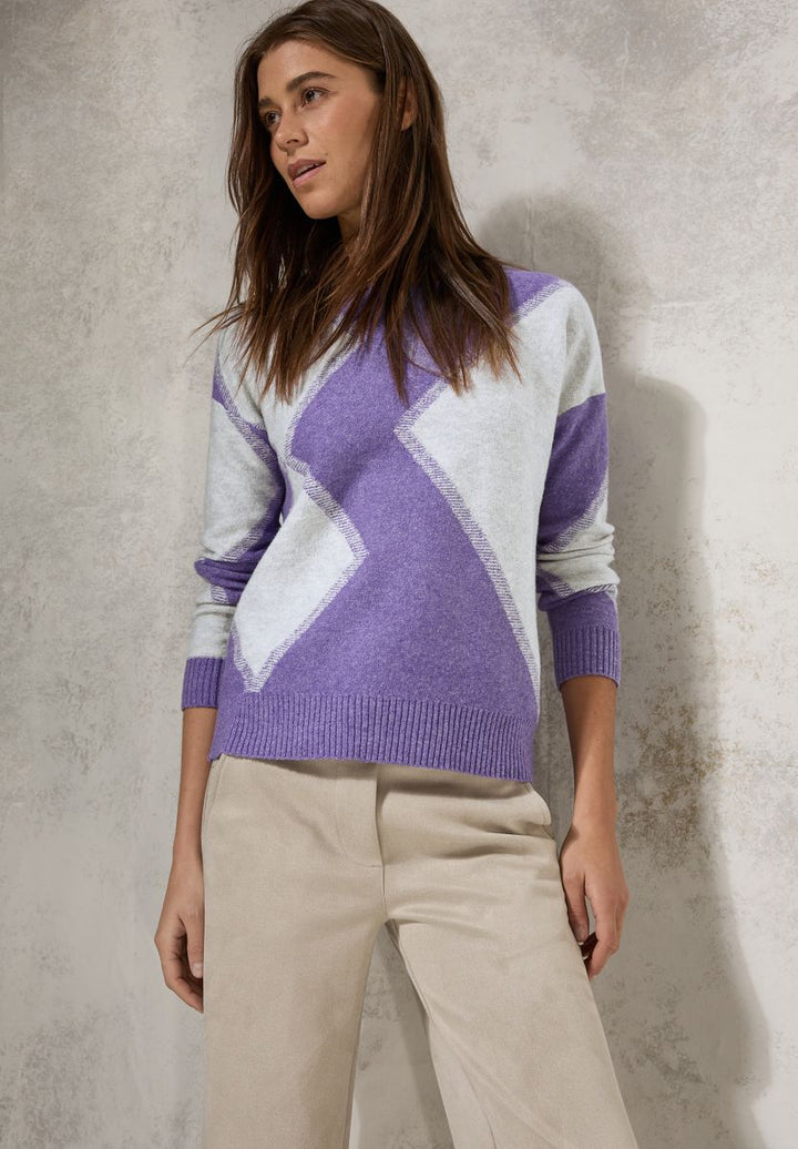 Gemusterter Pullover