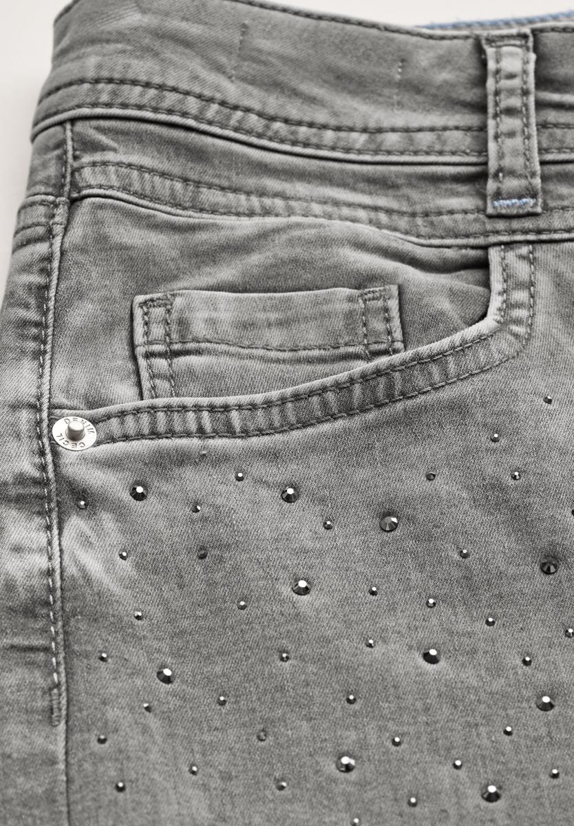 Jeans mit Glitzerdetails