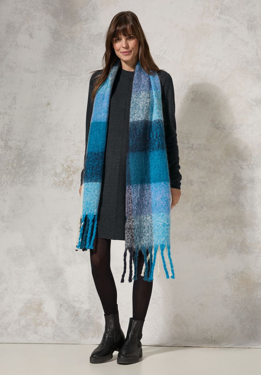 Knielanges Strickkleid