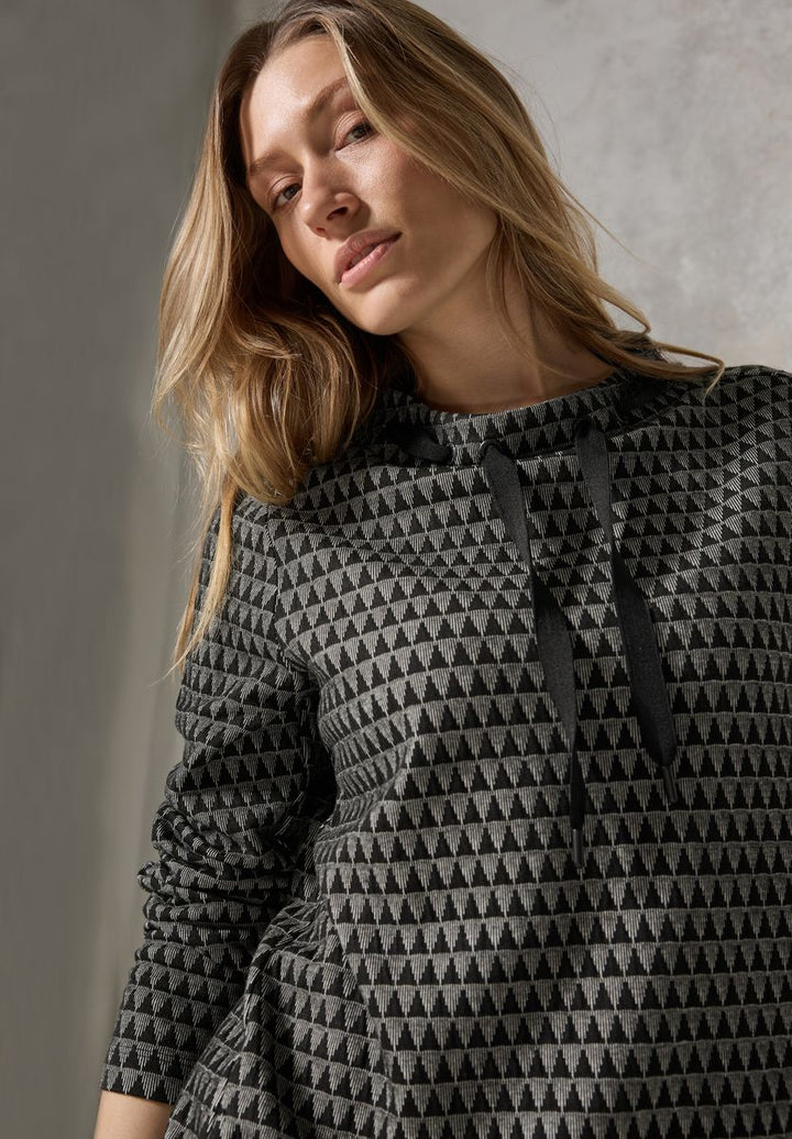Minimal Jaquard Kleid