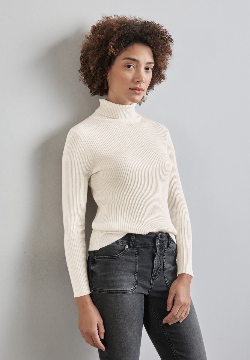 Basic Rollkragen-Pullover