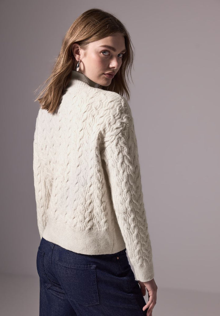 Kurzer Strickpullover