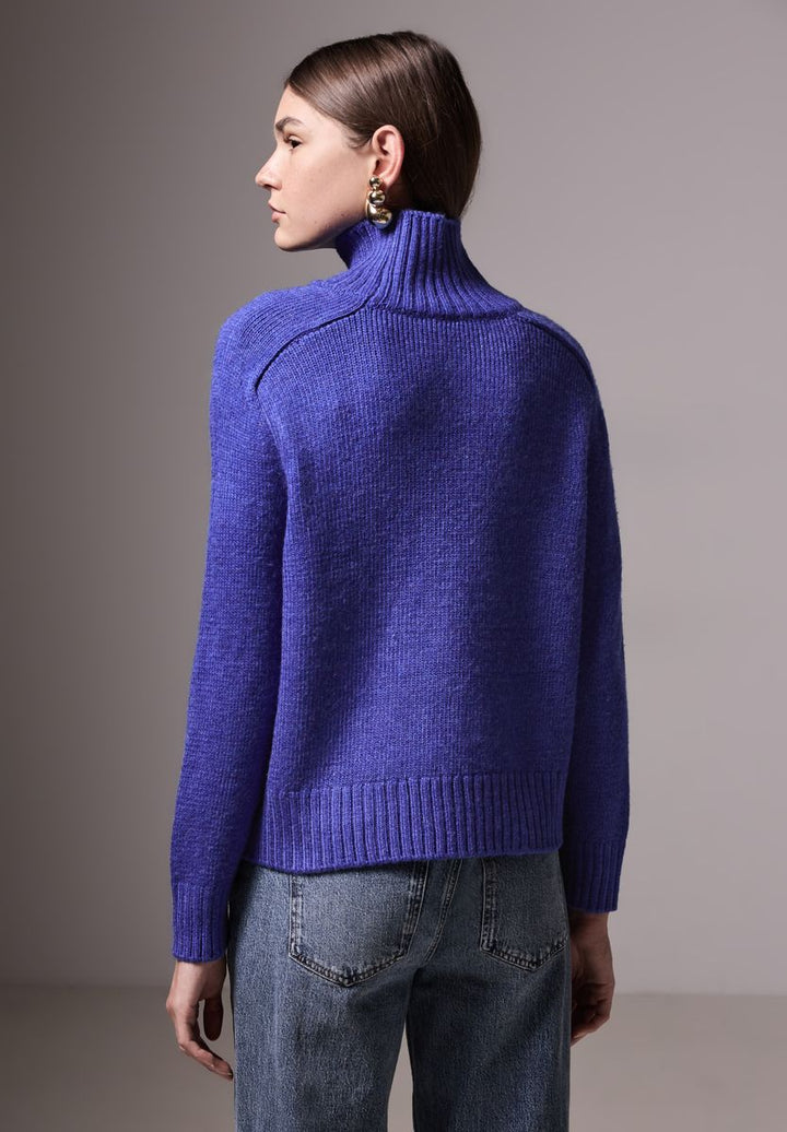 Turtleneck Pullover