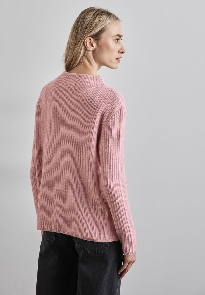 Pullover mit Kontrastdetail