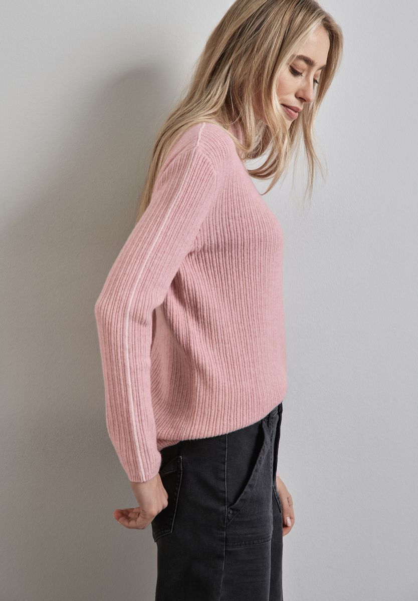 Pullover mit Kontrastdetail
