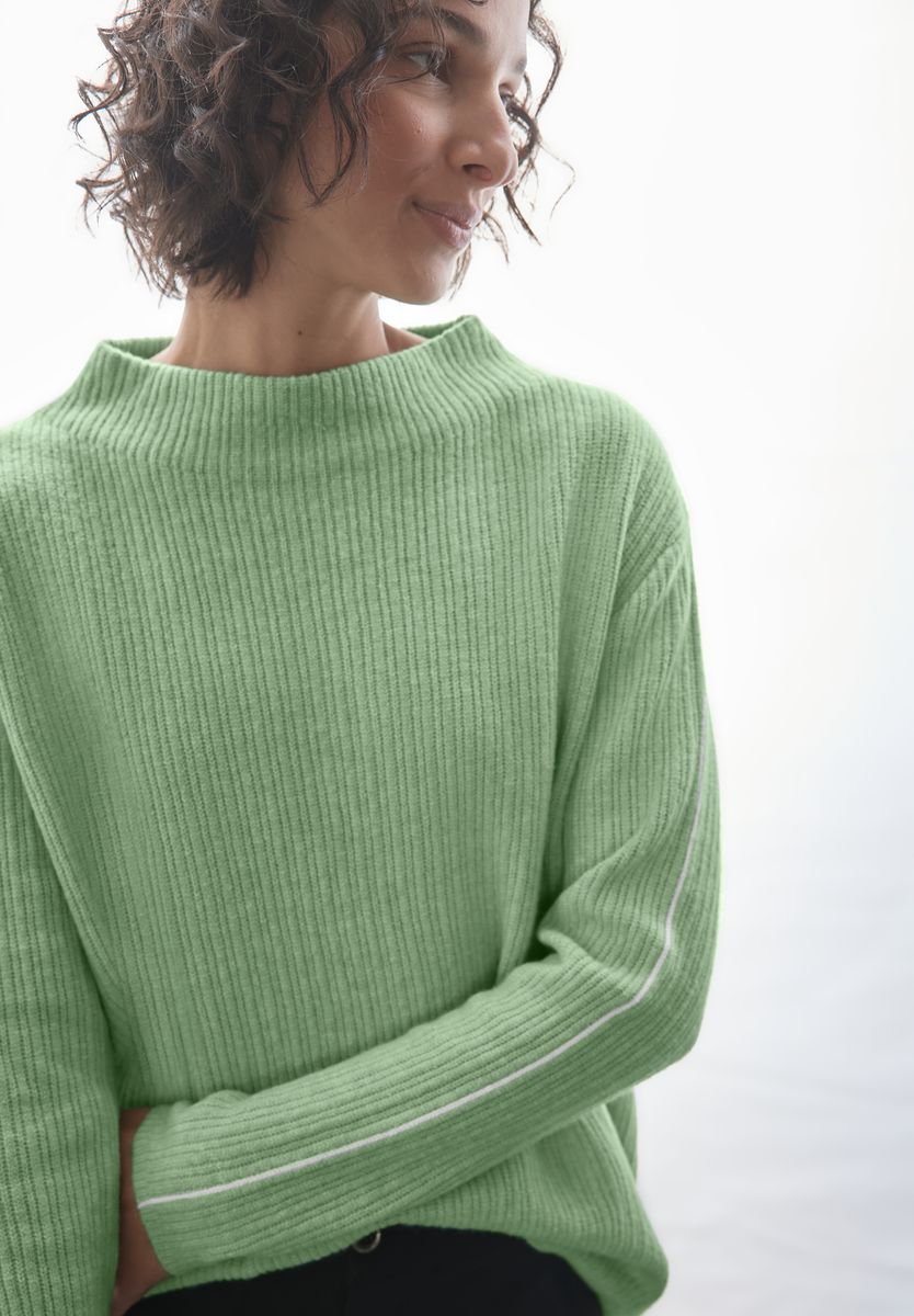 Pullover mit Kontrastdetail