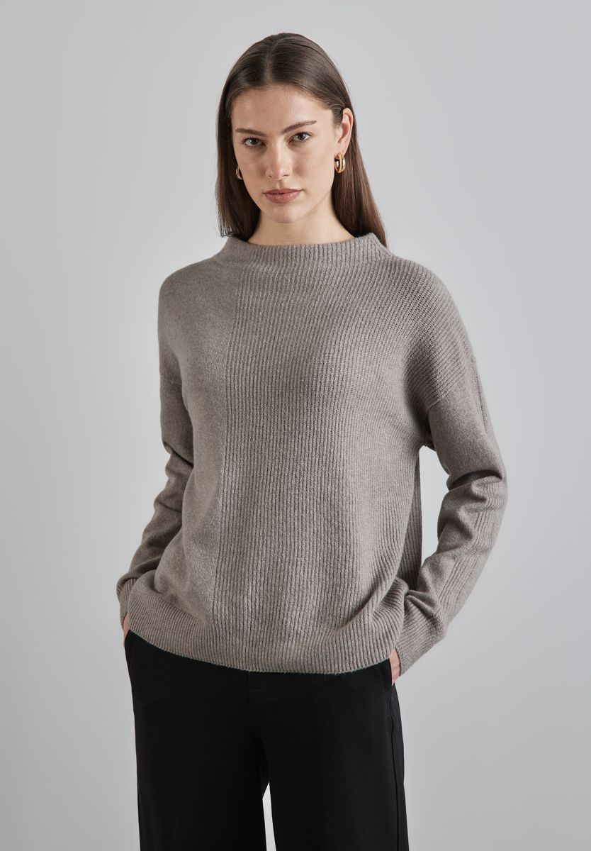 Pullover mit Strukturmix