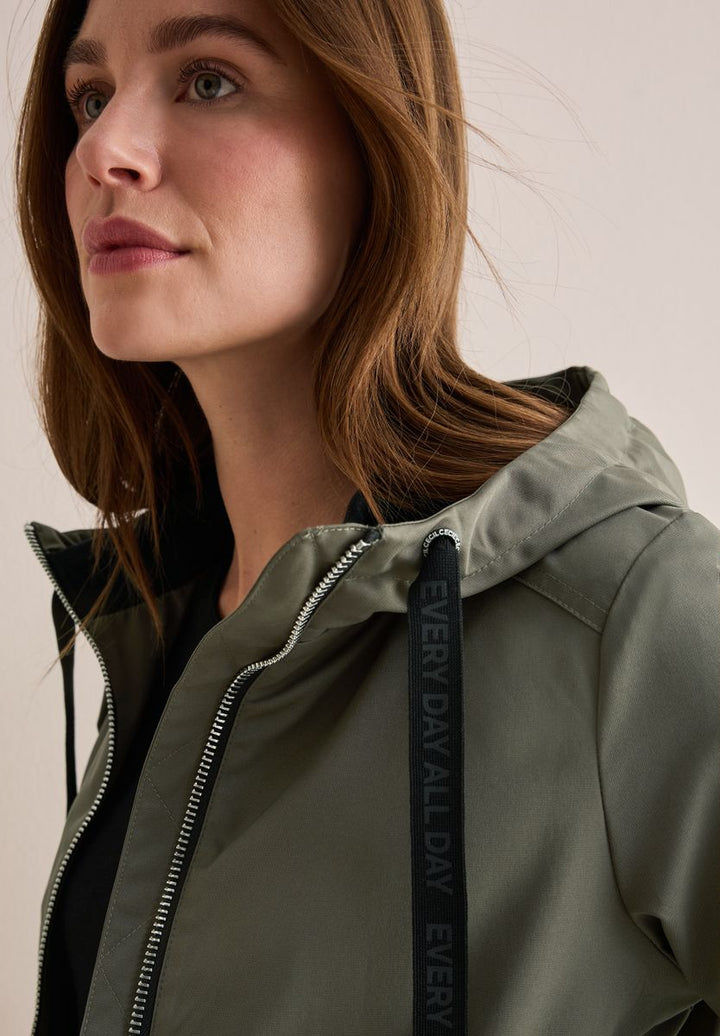 Kurze Jacke