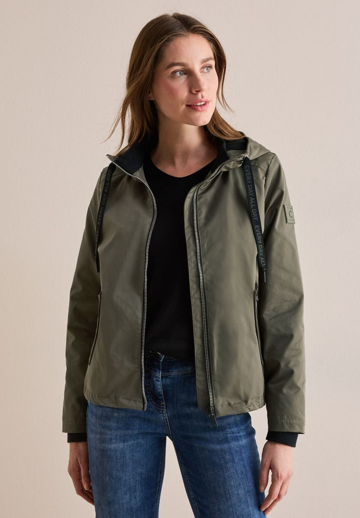 Kurze Jacke