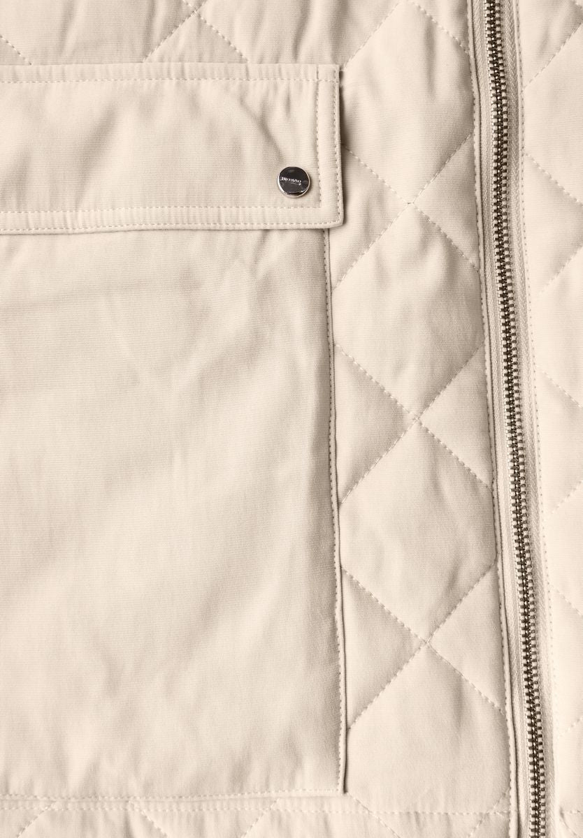 Leichte kurze Steppjacke