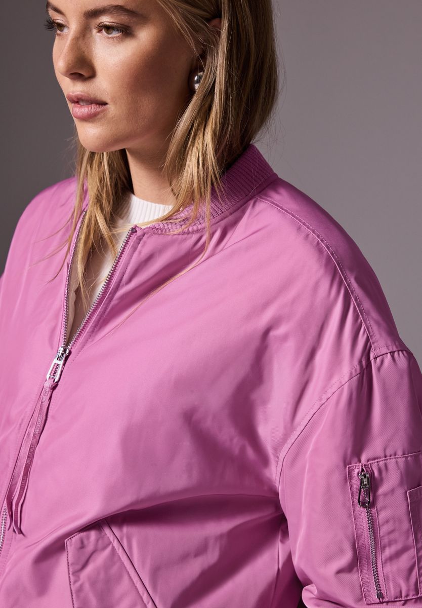 Schimmernder Blouson