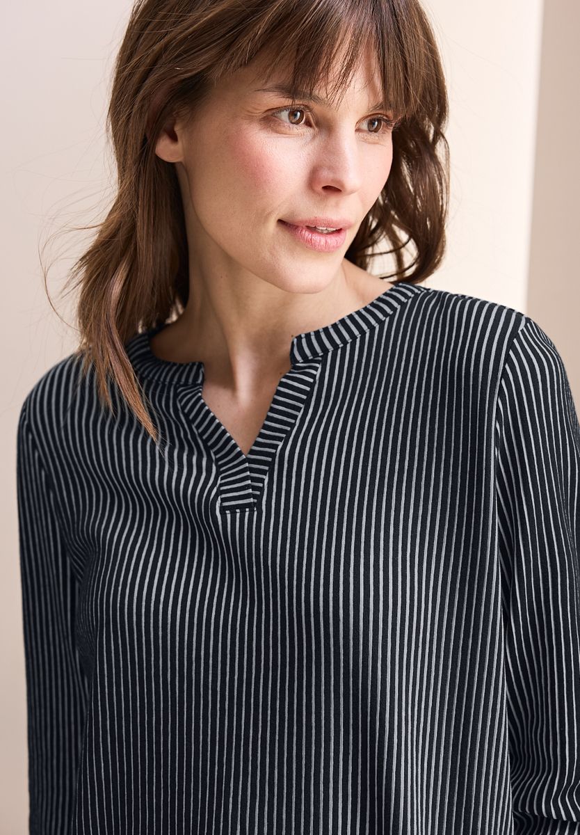 Gestreiftes Strukturshirt