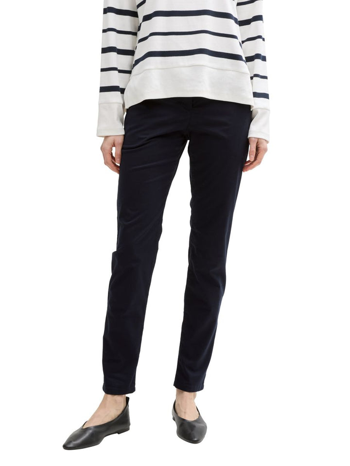 Slim Chino Hose mit Gürtel