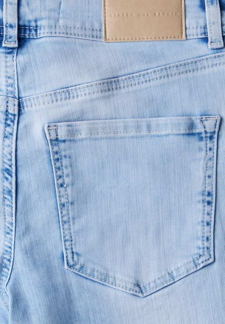 Flared Jeans