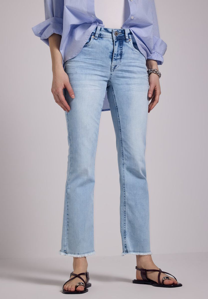 Flared Jeans
