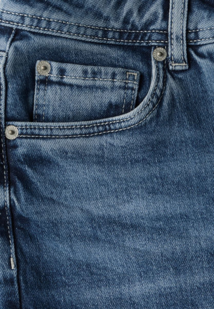 Jeans im Mom Fit