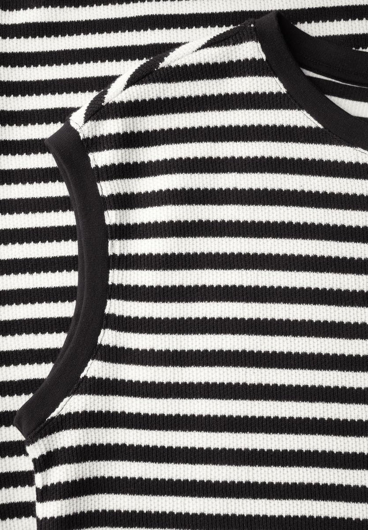 Gestreiftes Kleid
